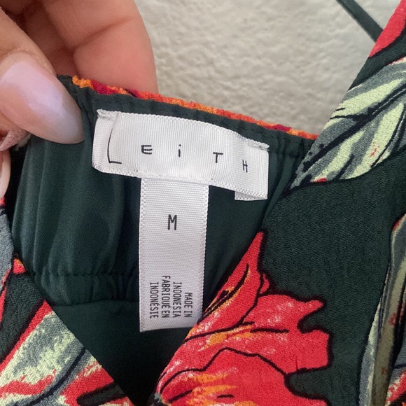 🌸Spring Sale🌸 Nordstrom's Leith Floral Summer Dress NWT - Picture 3 of 7